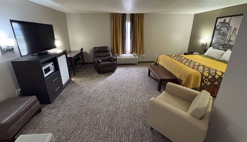 Suite, 1 King Bed, Hot Tub