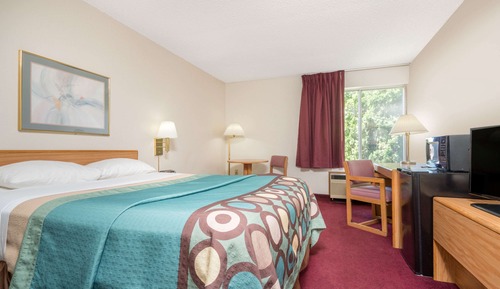 Standard Room, 1 Queen Bed