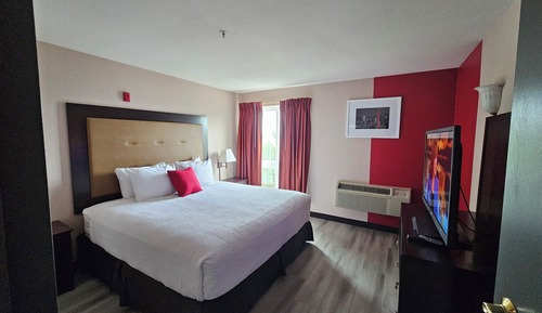 Deluxe Room, 1 King Bed, Non Smoking
