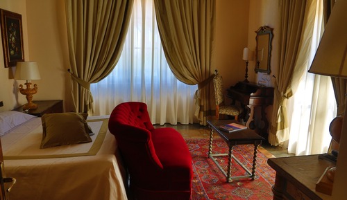 Superior Double Room Single Use, Garden View