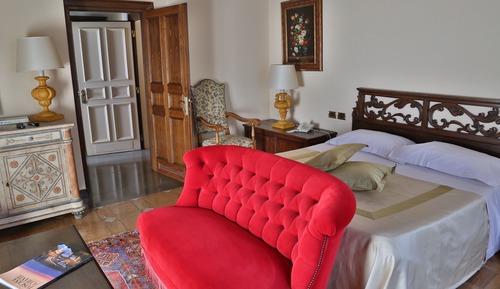 Deluxe Double Room Single Use, Balcony, Garden View