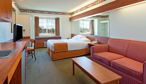 Studio Suite, 1 Queen Bed, Accessible, Non Smoking