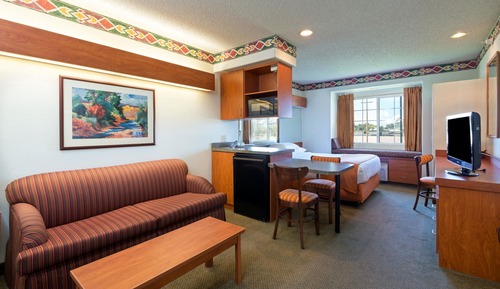 Studio Suite, 1 Queen Bed, Non Smoking