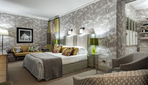 Family Room, 2 Bedrooms