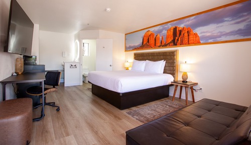 Deluxe Room, 1 King Bed with Sofa bed