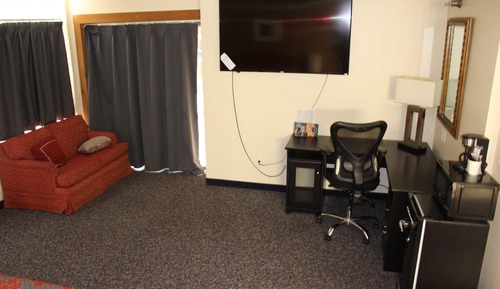 Honeymoon Suite, 1 King Bed with Sofa bed, Jetted Tub