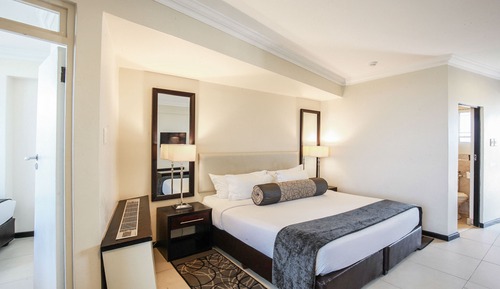 Deluxe Quadruple Room (North Sea Facing)