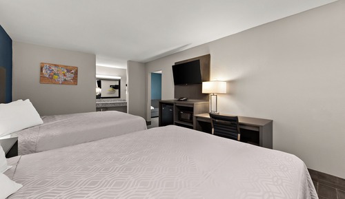Standard Room, 2 Queen Beds, Non Smoking