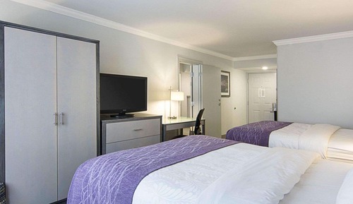 Room, 2 Queen Beds, Non Smoking