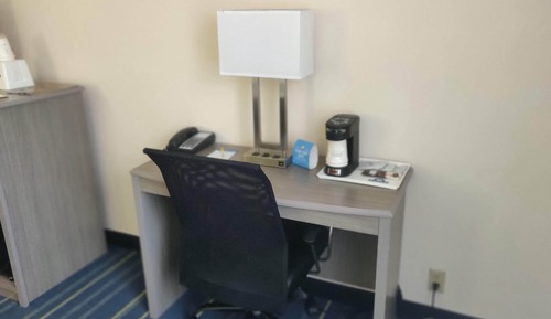 Suite, 1 Queen Bed, Non Smoking