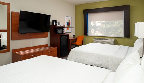 Room, 2 Queen Beds, Non Smoking