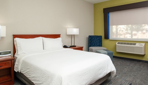Room, 1 Queen Bed, Accessible, Non Smoking (Roll-In Shower)