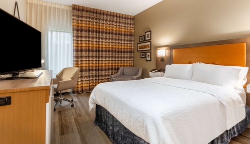 Standard Room, 1 King Bed