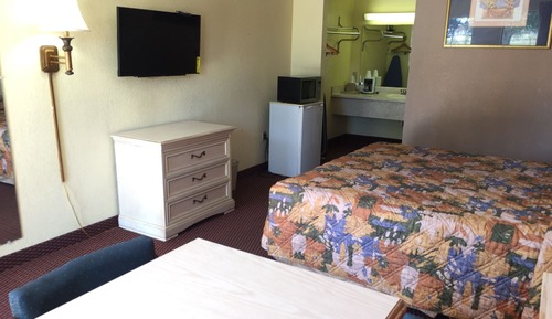 Standard Room, 1 King Bed, Smoking