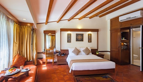 Standard Queen / Twin Room