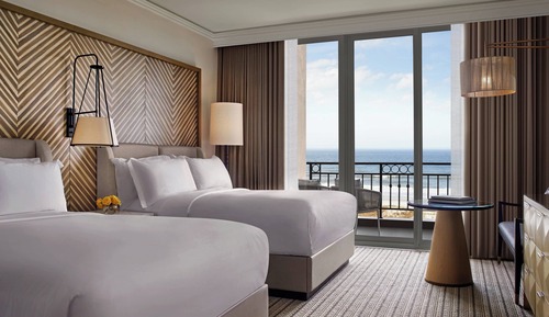Deluxe Room, 2 Queen Beds, Non Smoking
