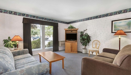 Suite, Multiple Beds, Non Smoking (Two-Bedroom)