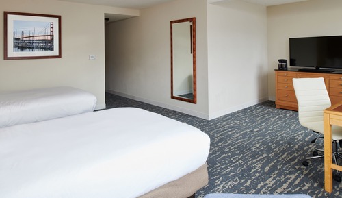 Room, 2 Double Beds, Marina View