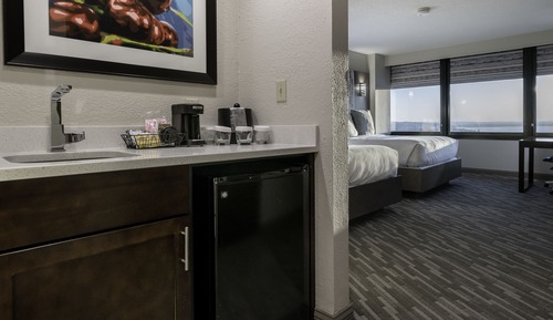 Deluxe Room, 2 Queen Beds, Golf View, Tower (Tower Deluxe Queen Beds)