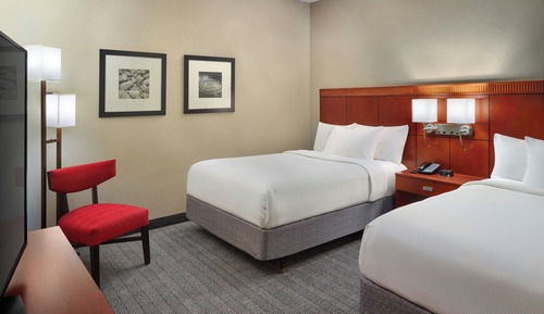 Suite, 1 Bedroom, Balcony, Courtyard View