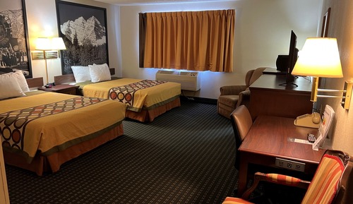 Suite, 2 Queen Beds, Non Smoking