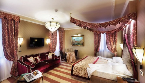 Triple Room (Junior Suite)