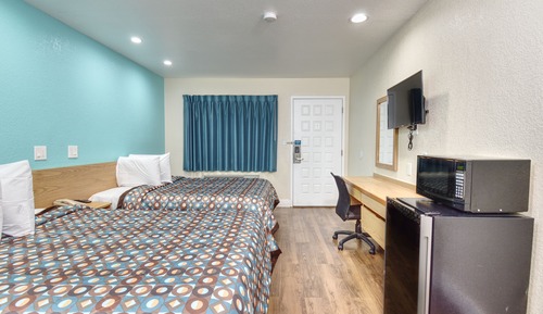 Standard Double Room, 2 Queen Beds