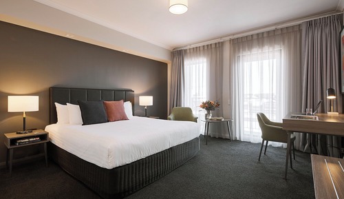 Deluxe Suite, 1 King Bed