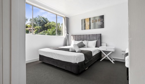 1 Bedroom Apartment (No Pets)