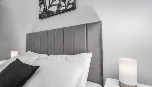 Deluxe Twin Room (No Pets)