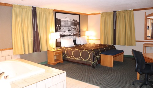 Suite, 1 King Bed with Sofa bed, Non Smoking, Hot Tub