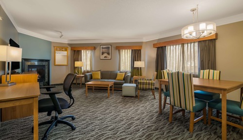 Suite, 1 King Bed, Non Smoking, Jetted Tub