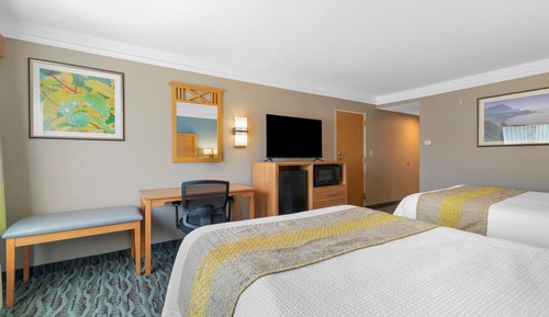 Standard Room, 2 Queen Beds, Non Smoking, Microwave
