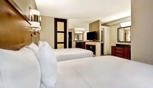 Room, 2 Double Beds (High Floor)