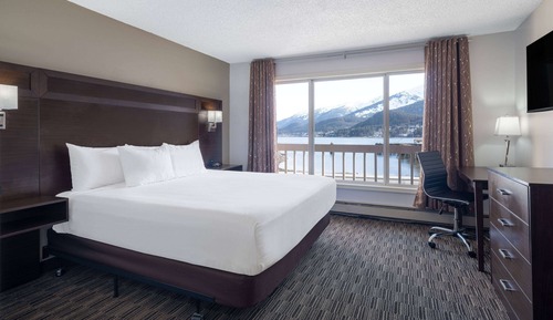 Room, 1 King Bed, Non Smoking, View (Water View)