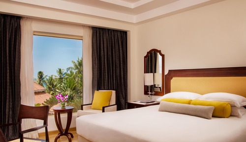 Luxury Room, 1 King Bed, City View