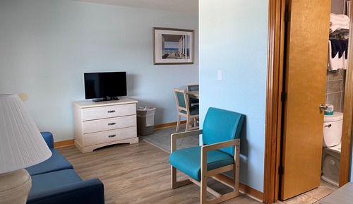 Deluxe Studio Suite with Two Double Beds - First Floor - Non Smoking