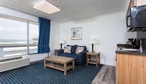 Double Suite with Two Double Beds - Non Smoking