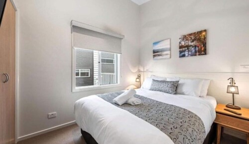 Deluxe 2 Bedrooms Cabin