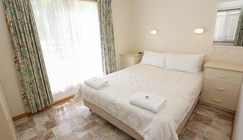 Deluxe Spa 5 Berth