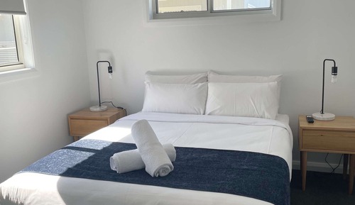 Superior Cabin, 2 Bedrooms, Pool Access, Pool View