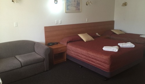 Standard Room, Non Smoking (Queen Twin)