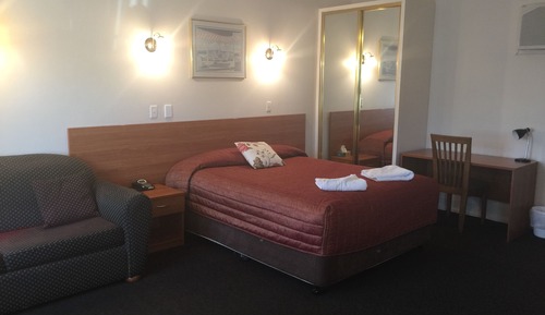 Standard Room, Non Smoking (Queen Double)