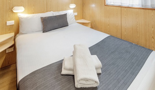 1 Bedroom Budget Cabin