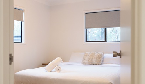Standard Suite, 2 Bedrooms, Non Smoking, Kitchen (Cabin MW)