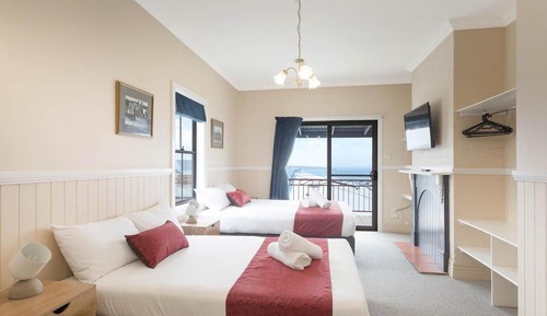 The Residence (Deluxe 3 Bedroom Apartment with Panoramic Sea View)