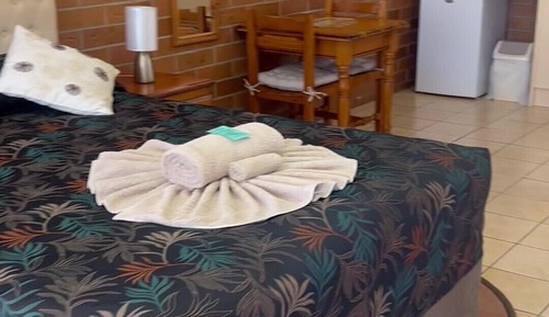 Double Room, 1 Queen Bed