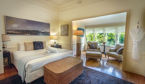 Dr Bracken Suite