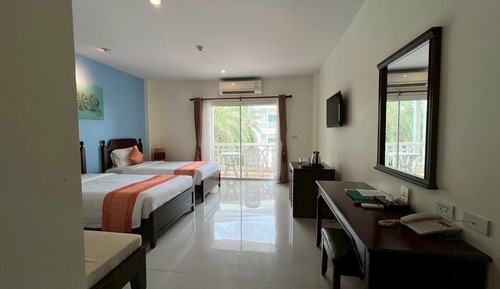 Superior Twin bed with balcony (no lift building)