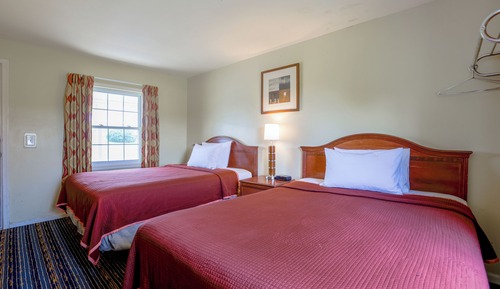 Room, 2 Queen Beds, Smoking